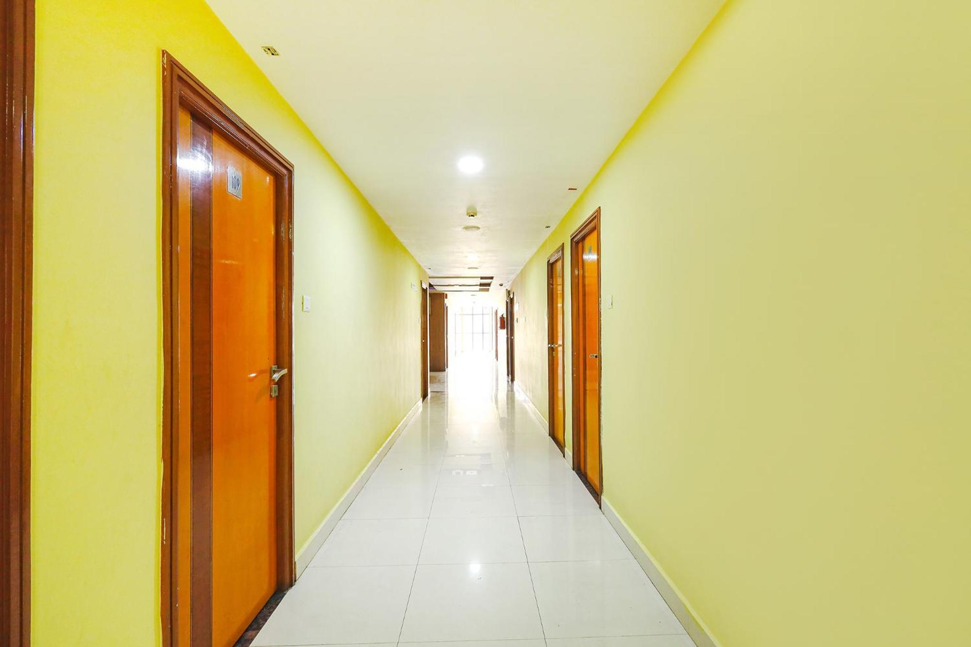 Fabhotel Prime Mahalaya Residency - Nr International Airport Chennai