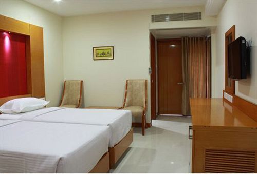 Hotel Fabhotel Prime Mahalaya Residency - Nr International Airport Chennai