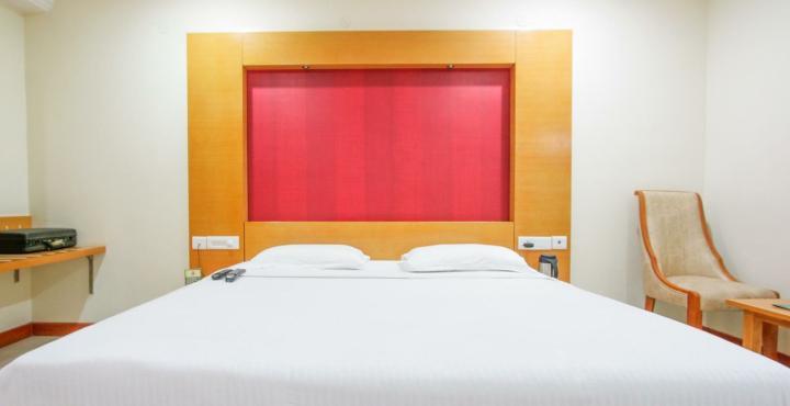Fabhotel Prime Mahalaya Residency - Nr International Airport Hotel