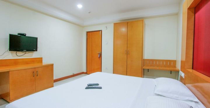 Fabhotel Prime Mahalaya Residency - Nr International Airport Hotel 3*